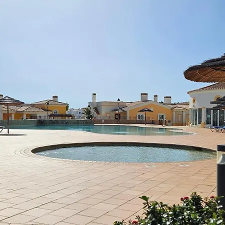 Resort The View - Santo Antonio Villas, Golf & Spa Salema