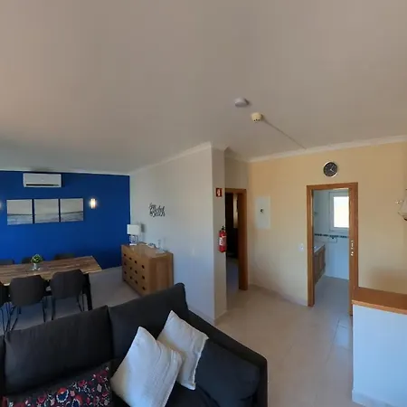 The View - Santo Antonio Villas, Golf & אתר נופש סלמה