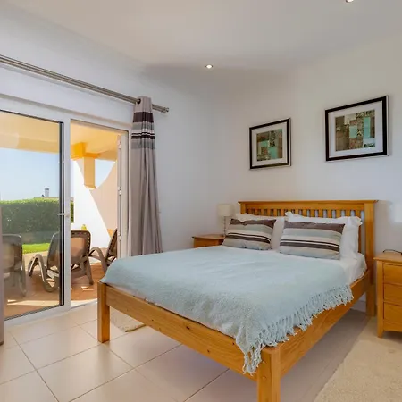 The View - Santo Antonio Villas, Golf & סלמה