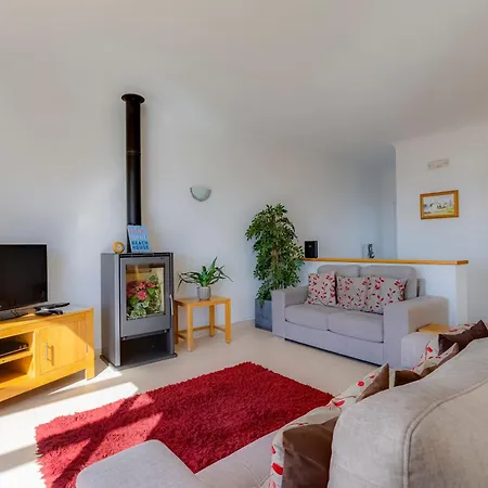 The View - Santo Antonio Villas, Golf & サレマ