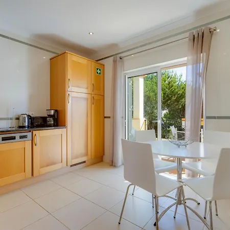 The View - Santo Antonio Villas, Golf & Salema