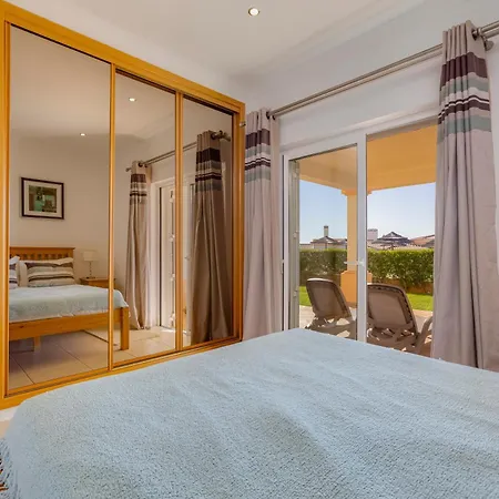 The View - Santo Antonio Villas, Golf & 4*